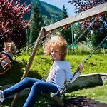 База отдыха Villaggio Turistico Camping Cervino 4*