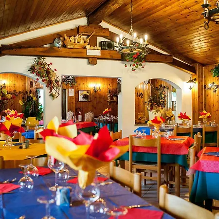 Tatil parkı Villaggio Turistico Cervino 4*